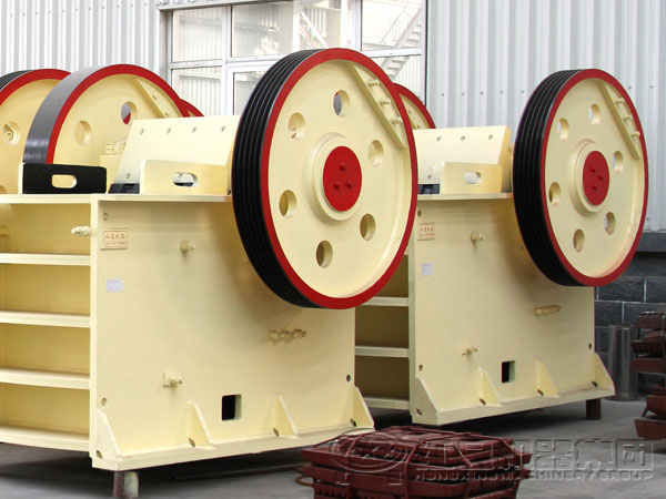 顎式破碎機(jī)