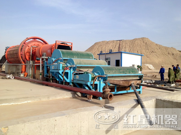 鐵粉磁選機(jī)生產(chǎn)現(xiàn)場(chǎng)