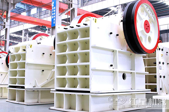 時(shí)產(chǎn)200噸石灰石鄂式破碎機(jī)