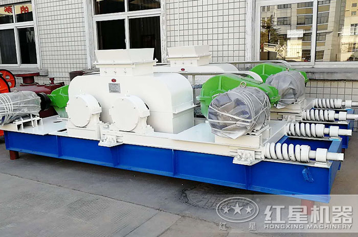 大型對輥式制砂機(jī)