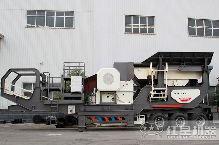 大型號(hào)移動(dòng)顎式破碎機(jī)