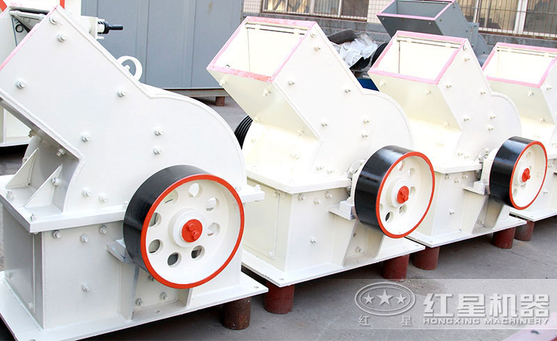 錘式破碎機(jī)現(xiàn)場實拍圖