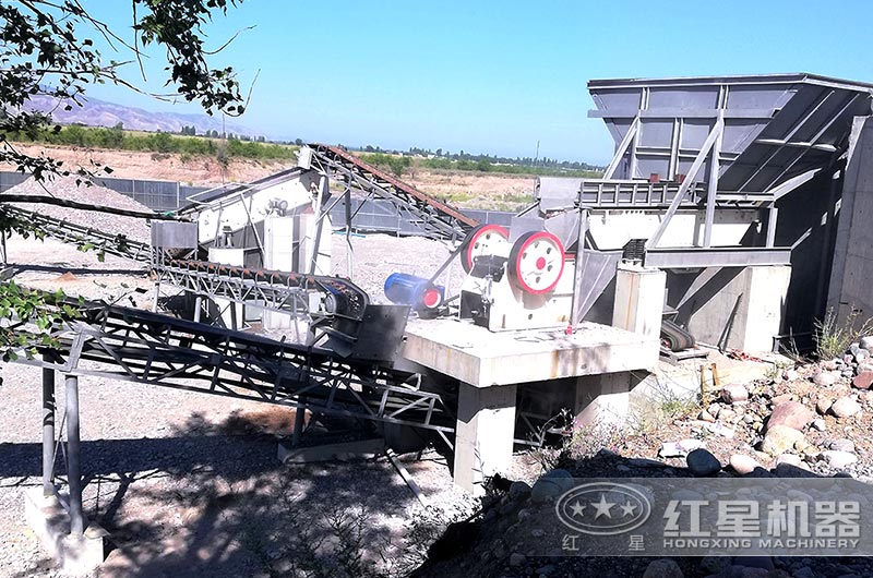 破碎生產(chǎn)現(xiàn)場(chǎng)實(shí)拍