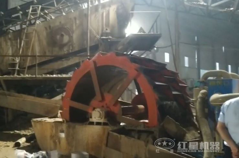 洗砂生產(chǎn)現(xiàn)場