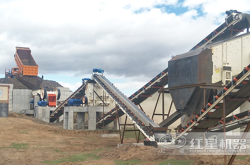 砂石生產(chǎn)線現(xiàn)場(chǎng)